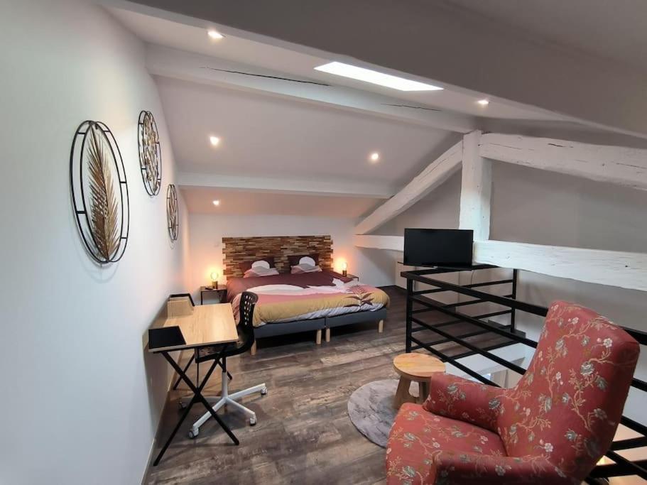 Апартаменты T2 -55M2- Elegant Et Chaleureux Монбризон Экстерьер фото